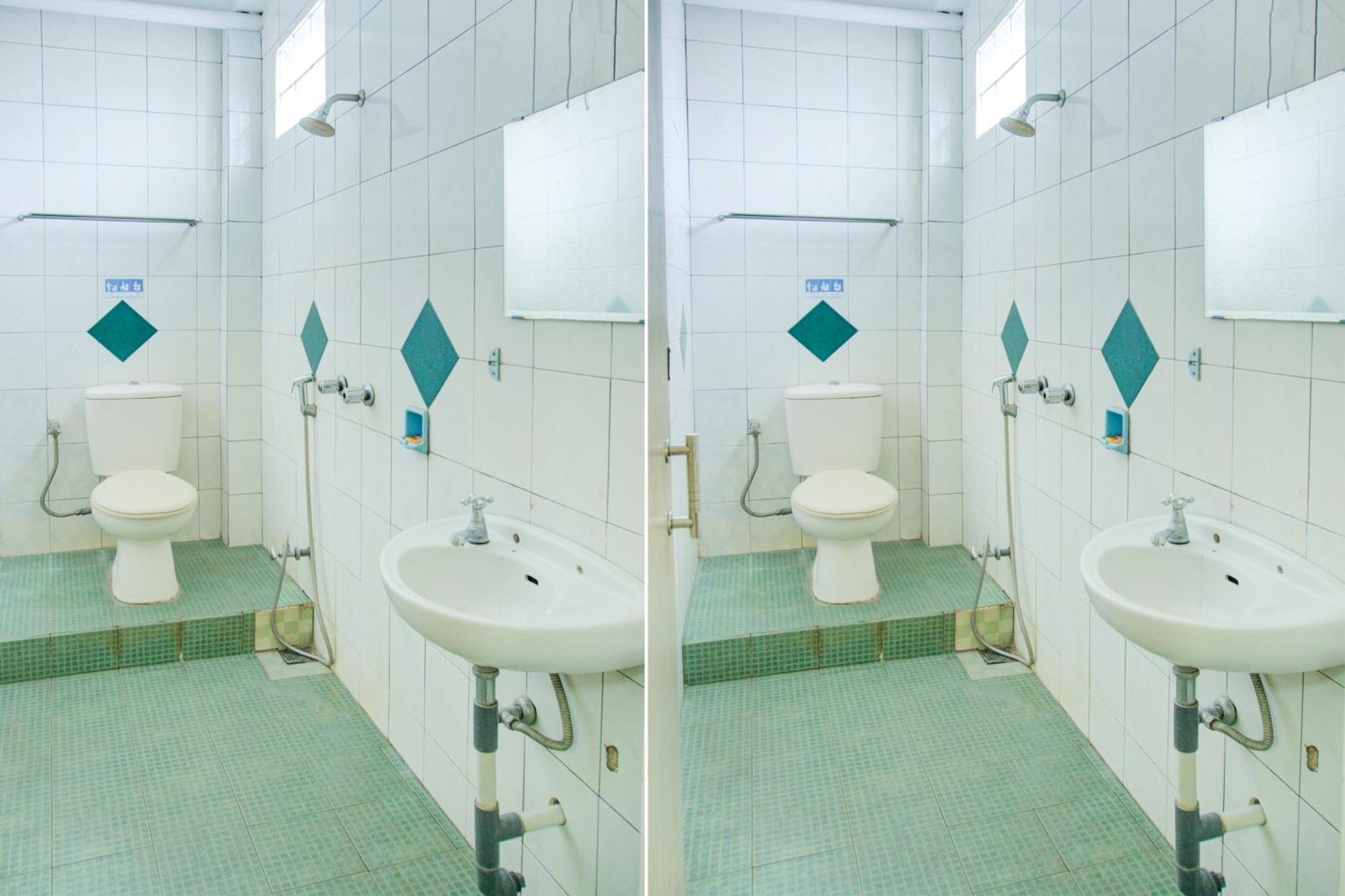 Townhouse Oak Palembang Near Jembatan Ampera Formerly Azzura Hotel Экстерьер фото