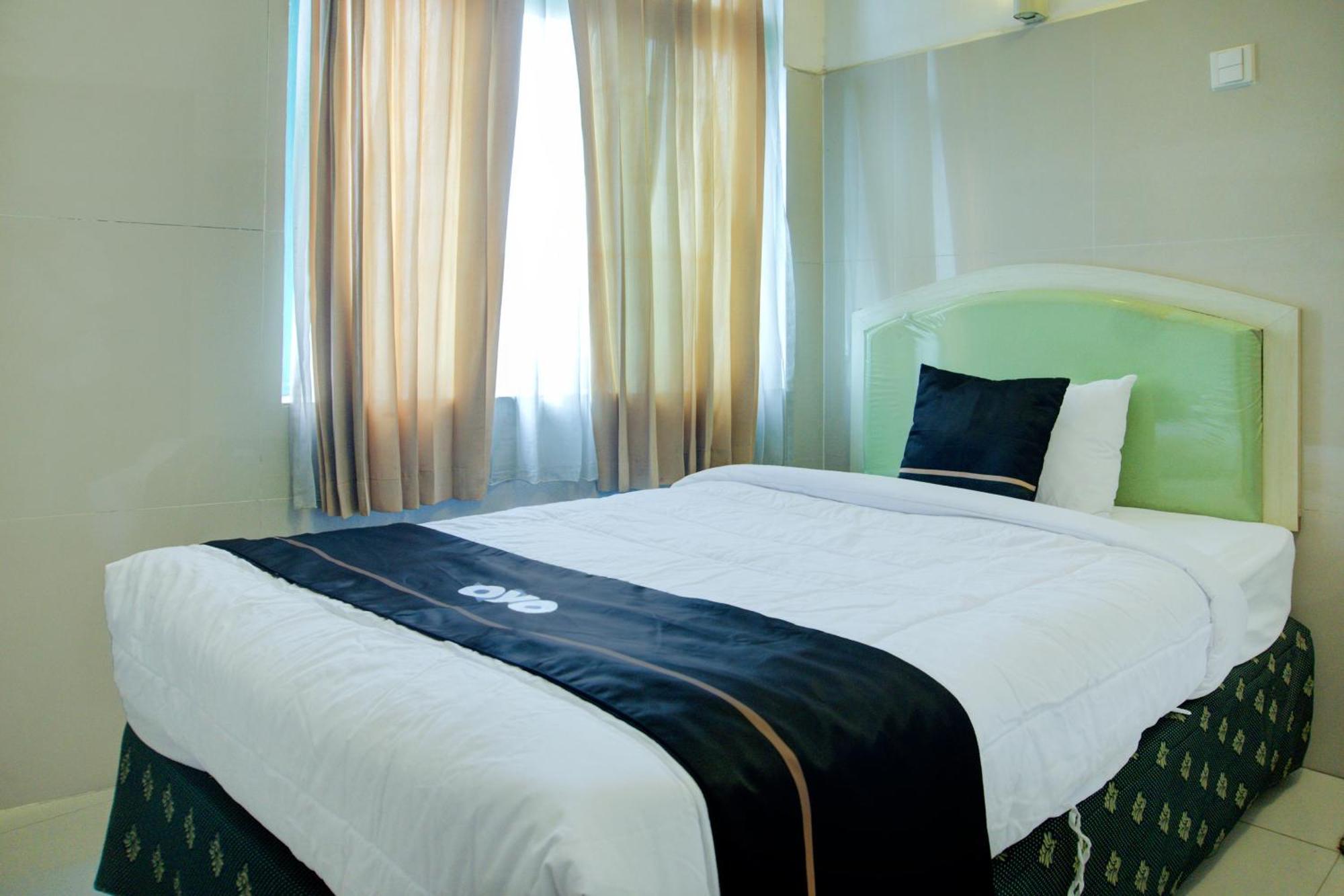 Townhouse Oak Palembang Near Jembatan Ampera Formerly Azzura Hotel Экстерьер фото